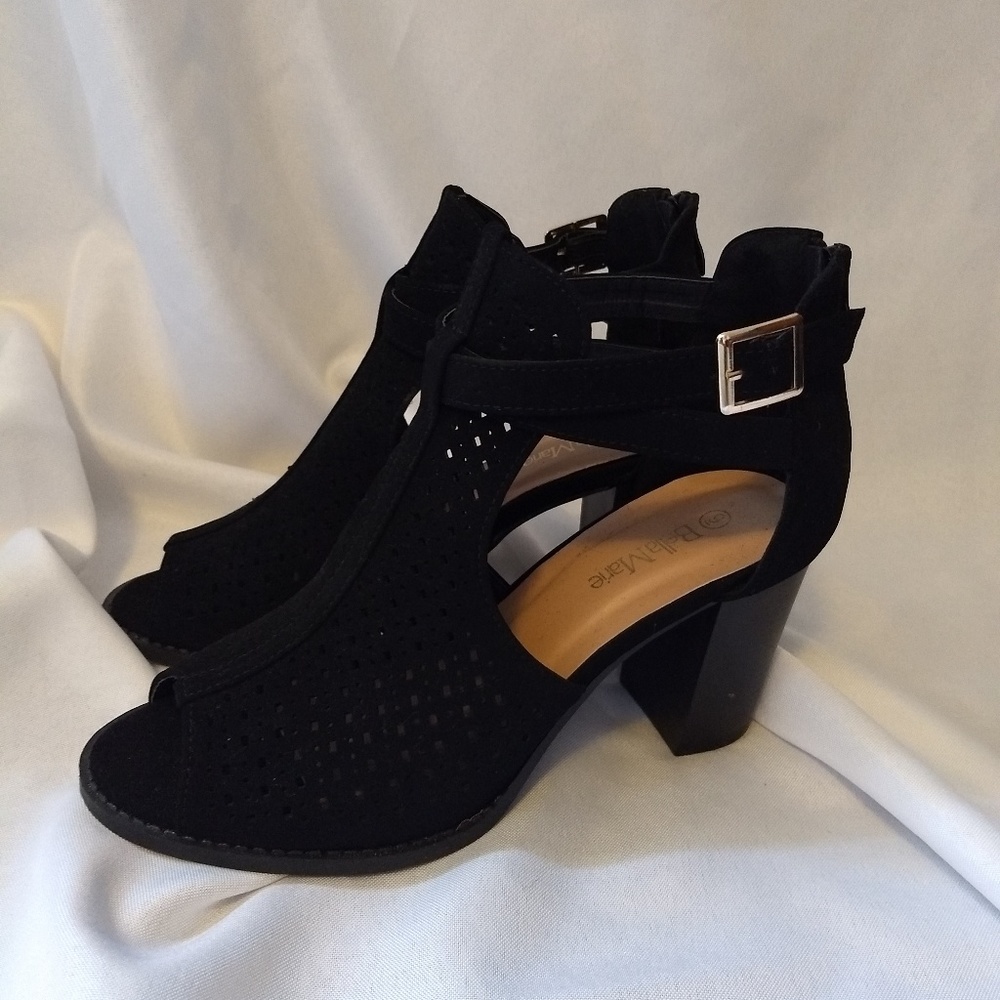 Bella Marie black high heel peep toe